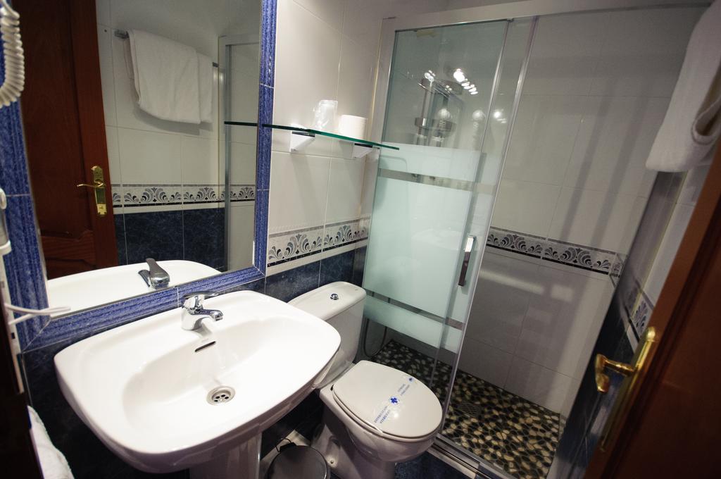 Hostal Restaurante La Trucha Benavente Zewnętrze zdjęcie