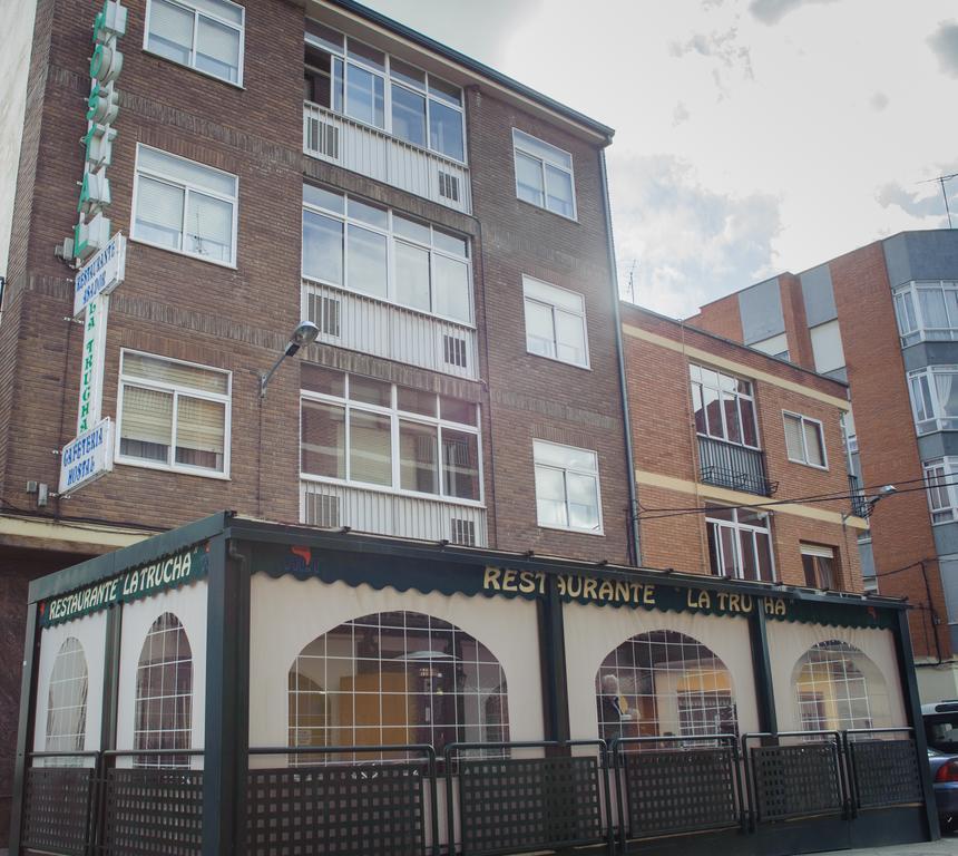 Hostal Restaurante La Trucha Benavente Zewnętrze zdjęcie