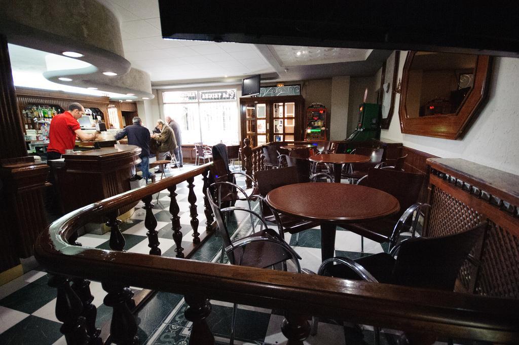 Hostal Restaurante La Trucha Benavente Zewnętrze zdjęcie
